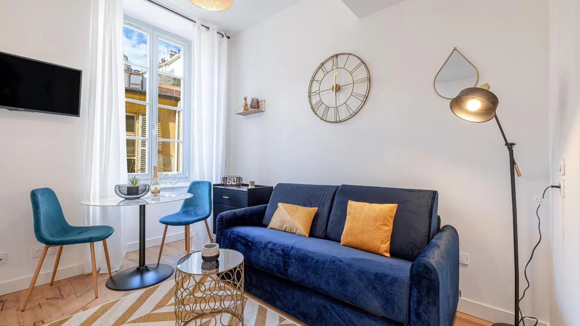 아파트 Charming City Center Studio 104 니스